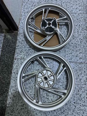 Mâm xe Honda SHVN 2019 ABS Bạc. Mua bán Phụ tùng xe tại Quận Phú Nhuận Tp Hồ Chí Minh được đăng bởi Long