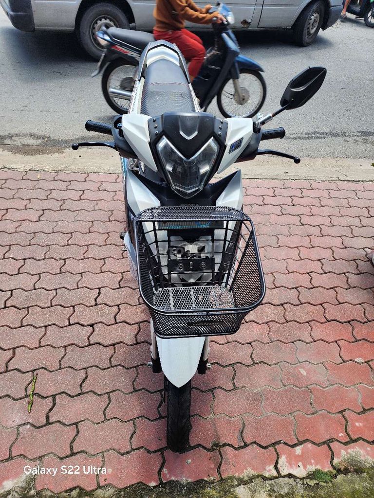 Honda Winner 150 2017 белый, гос. номер 94