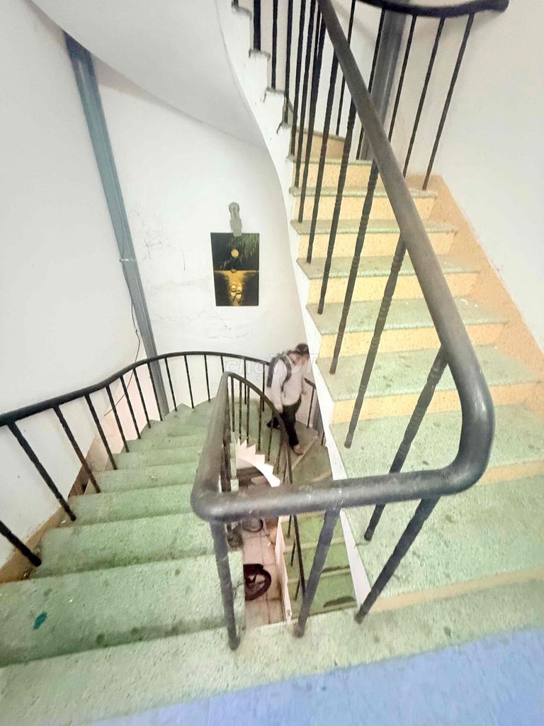 Cho thuê CHDV Đường Liên Phường, Phường Phước Long. Dt: 125m2/20 Triệu