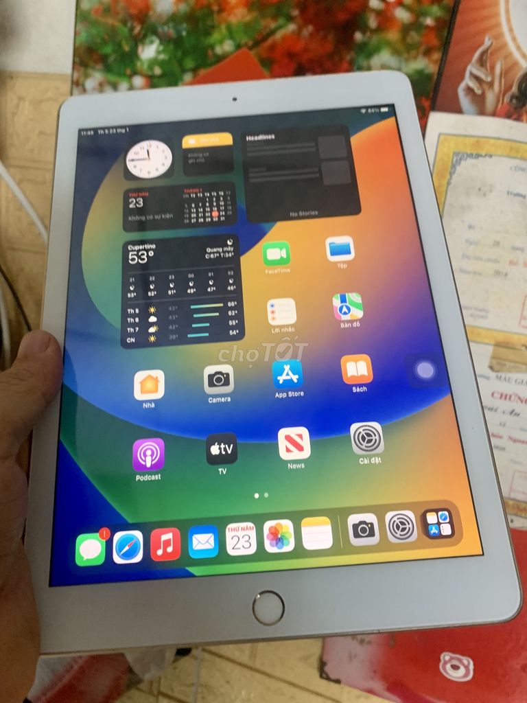 Bán iPad Gen 5 wifi 32gb không vân tay