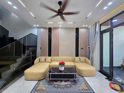 Townhouse 100 m² · 4 bed · Đường Nguyễn Đức Thiệu