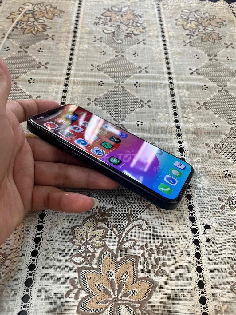 Apple iPhone 15 Pro Đen 90%. Mua bán Điện thoại tại Thành phố Vũng Tàu Bà Rịa - Vũng Tàu được đăng bởi Hà Đông Tây hình 1