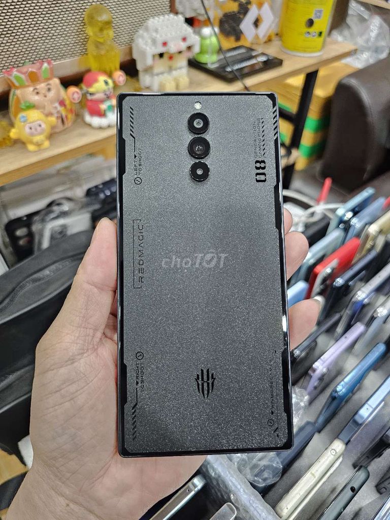 NUBIA REDMAGIC 8 PRO FULLBOX Q.TẾ 99% 12G/256 CHẤT. Mua bán Điện thoại tại Quận Tân Phú Tp Hồ Chí Minh được đăng bởi Ngô Minh Mobile  hình 2