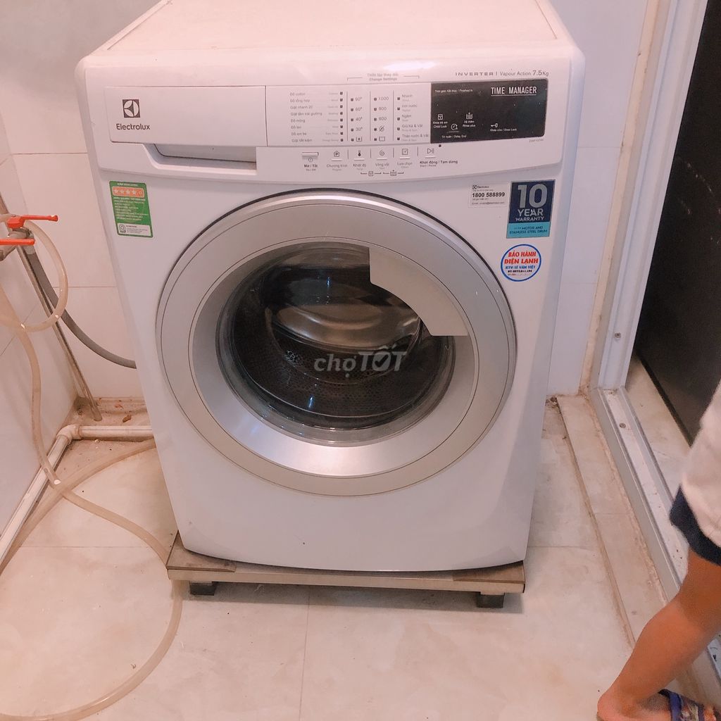 0988018189 - Máy giặt lồng ngang eletrolux 7,5 kg gần như mới