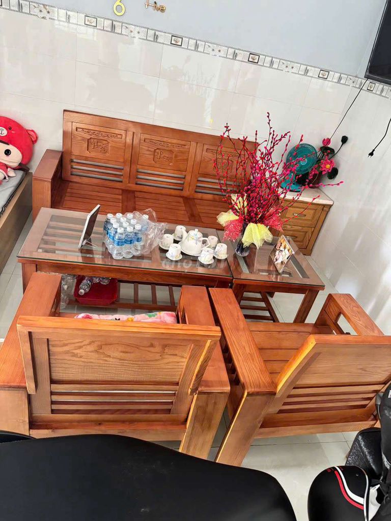 Bộ bàn ghế Gỗ Nâu gỗ đã sử dụng. Mua bán Bàn ghế tại Huyện Long Mỹ Hậu Giang được đăng bởi Tốn  hình 1