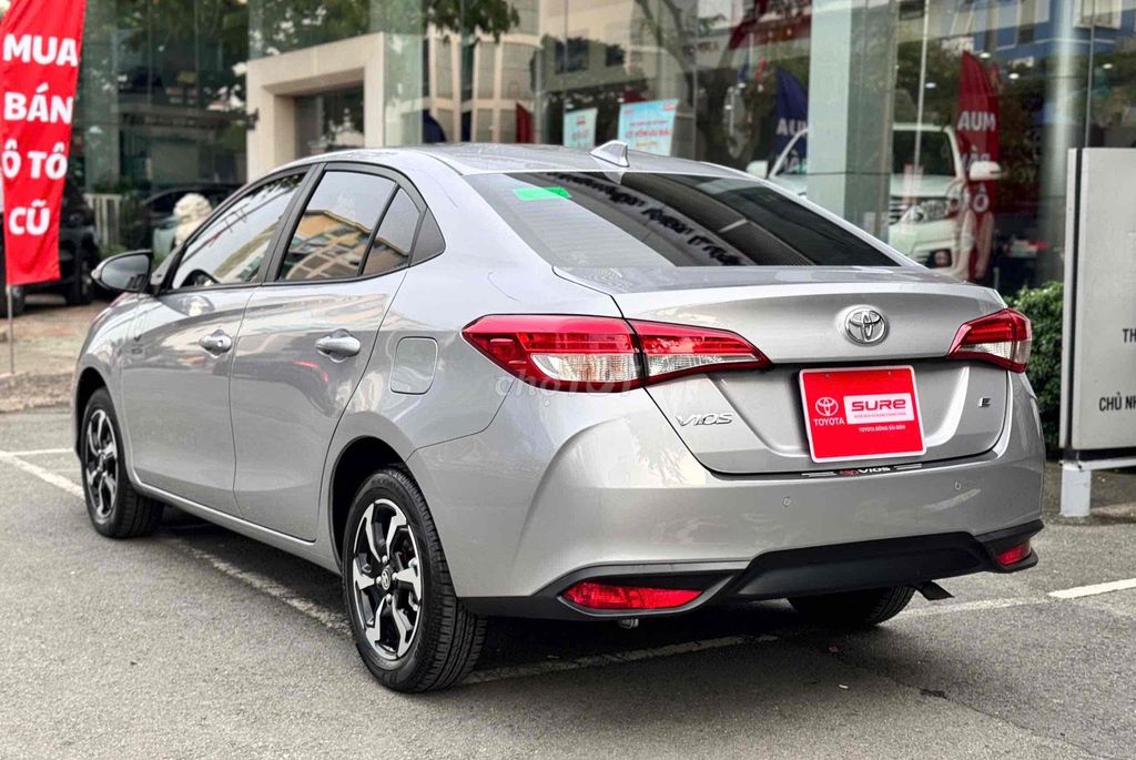 Toyota Vios E CVT - 5000 km - 2025 màu bạc. Mua bán Ô tô tại Thành phố Thủ Đức Tp Hồ Chí Minh được đăng bởi Hữu Phúc hình 4