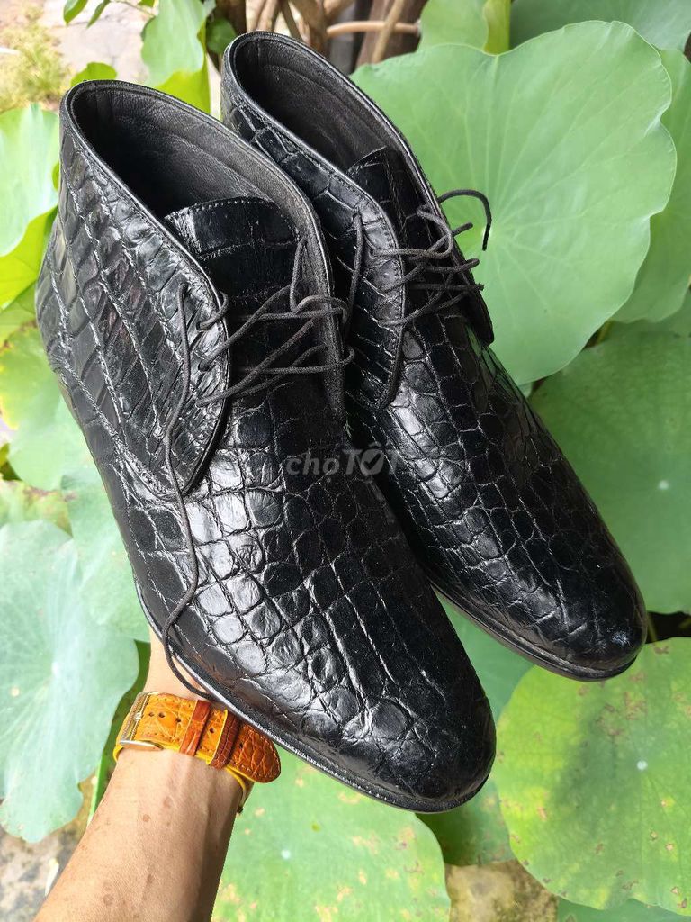 Giày cao cổ nam Da cá sấu Đen size 43. Mua bán Giày dép tại Huyện An Phú An Giang được đăng bởi THẮNG ĐỒ DA hình 1