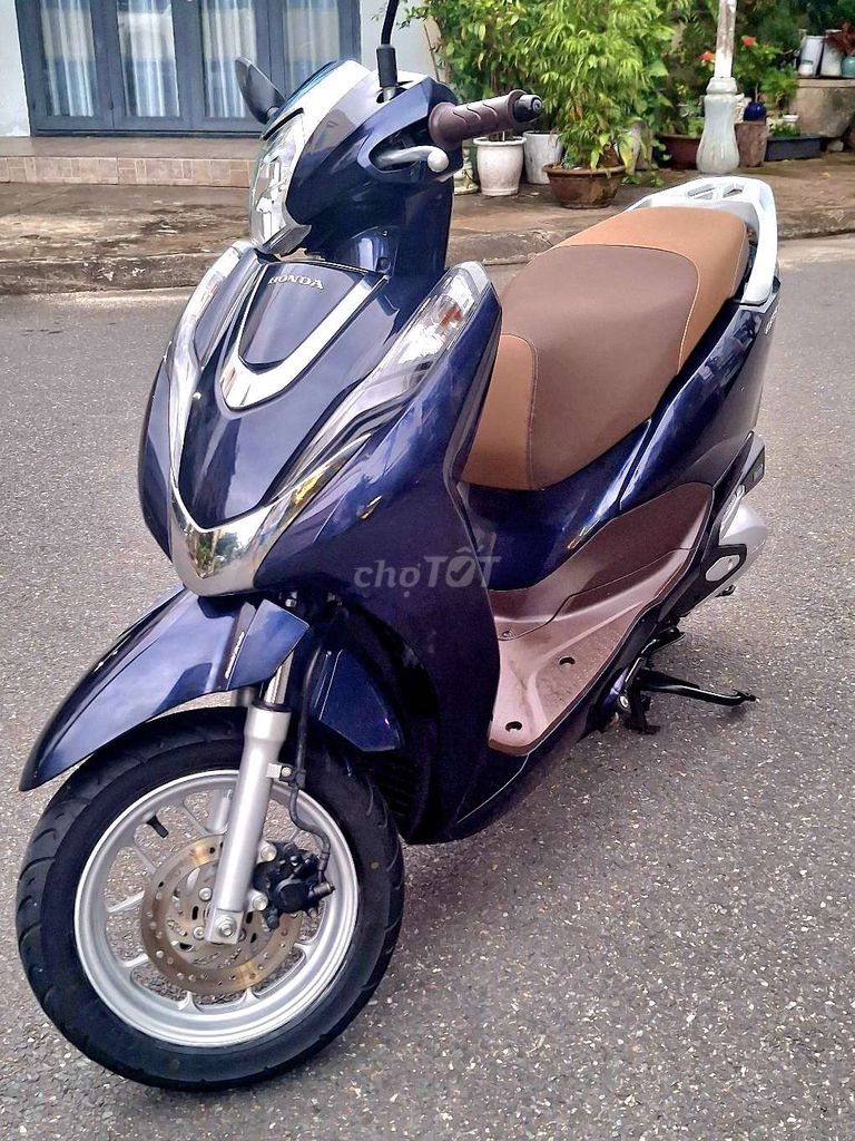 Lead đèn led 4 Val. Biển 43. Khóa ga Nguyên rin. Mua bán Xe máy tại Quận Hải Châu Đà Nẵng được đăng bởi Mua Bán Xe Cũ Có Góp Nợ xấu hình 3