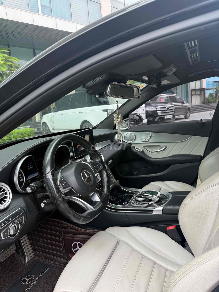 Chính chủ cần bán mer c300. Mua bán Ô tô tại Quận Tây Hồ Hà Nội được đăng bởi Tuyết hình 8