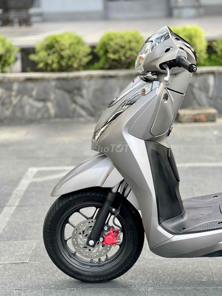 LEAD 4vAl Bạc Nhám CHÍNH CHỦ CO BÁN GÓP. Mua bán Xe máy tại Thành phố Thủ Đức Tp Hồ Chí Minh được đăng bởi Hiếu  hình 4