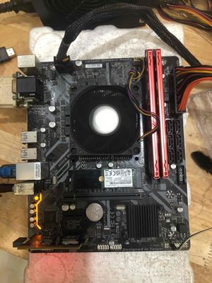 Combo giga B365M D2V + i5 8400 + Ram 16G + 128 ssd. Mua bán Linh kiện (RAM, Card...) tại Quận 12 Tp Hồ Chí Minh được đăng bởi PC 175