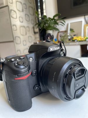 Nikon D300 + len fix 35mm + len 18 140mm