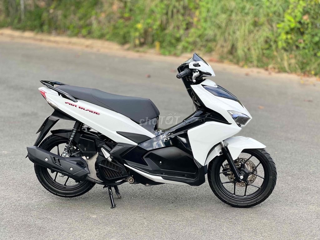 Airbalde 125 Trắng Đen Full New Leng Keng Có Góp🎉🎉. Mua bán Xe máy tại Thành phố Biên Hòa Đồng Nai được đăng bởi Xe Máy Phát Đồng hình 2