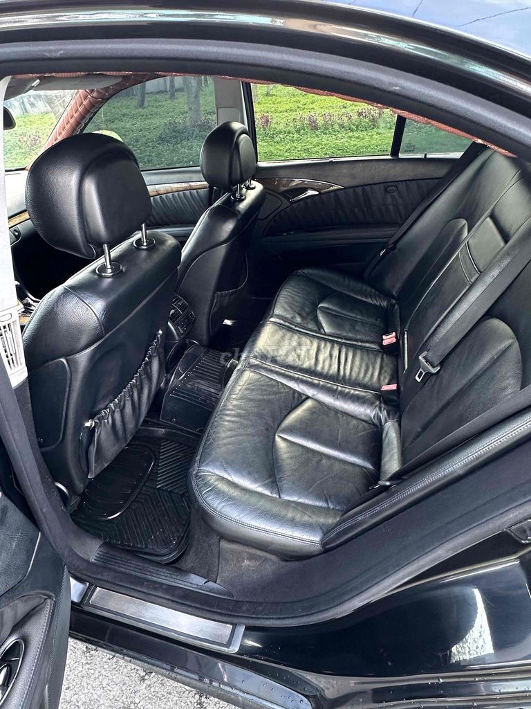 Mercedes Benz E Class 2008 E200 - 90000 km. Mua bán Ô tô tại Huyện Bình Chánh Tp Hồ Chí Minh được đăng bởi Bao  hình 8