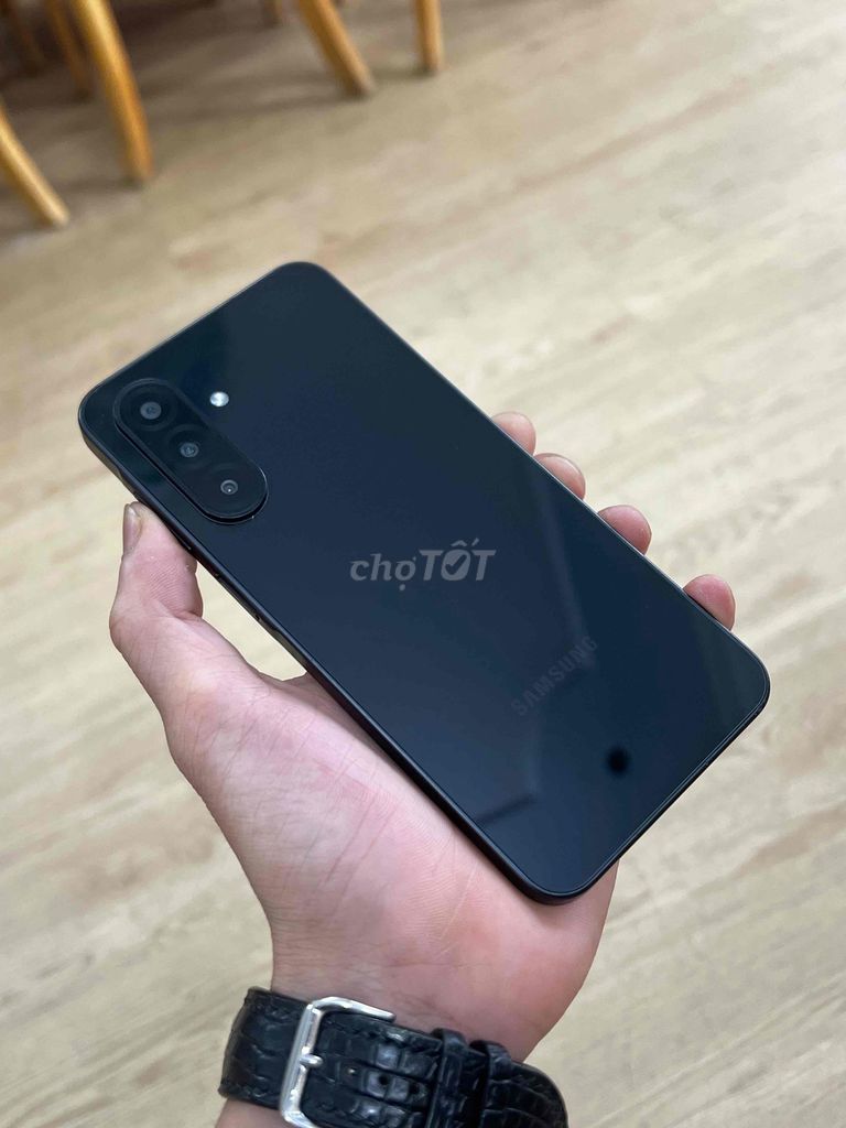 Samsung Galaxy A26 5G 128GB Đen việt nam. Mua bán Điện thoại tại Quận Thanh Khê Đà Nẵng được đăng bởi Vietphones Store 16 Kỳ Đồng hình 1