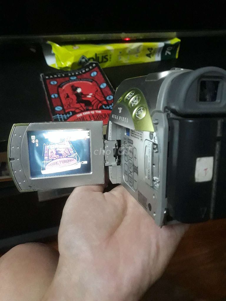 Máy quay phim JVC Băng DV. Mua bán Máy ảnh, Máy quay tại Quận Cầu Giấy Hà Nội được đăng bởi Sơn hình 1