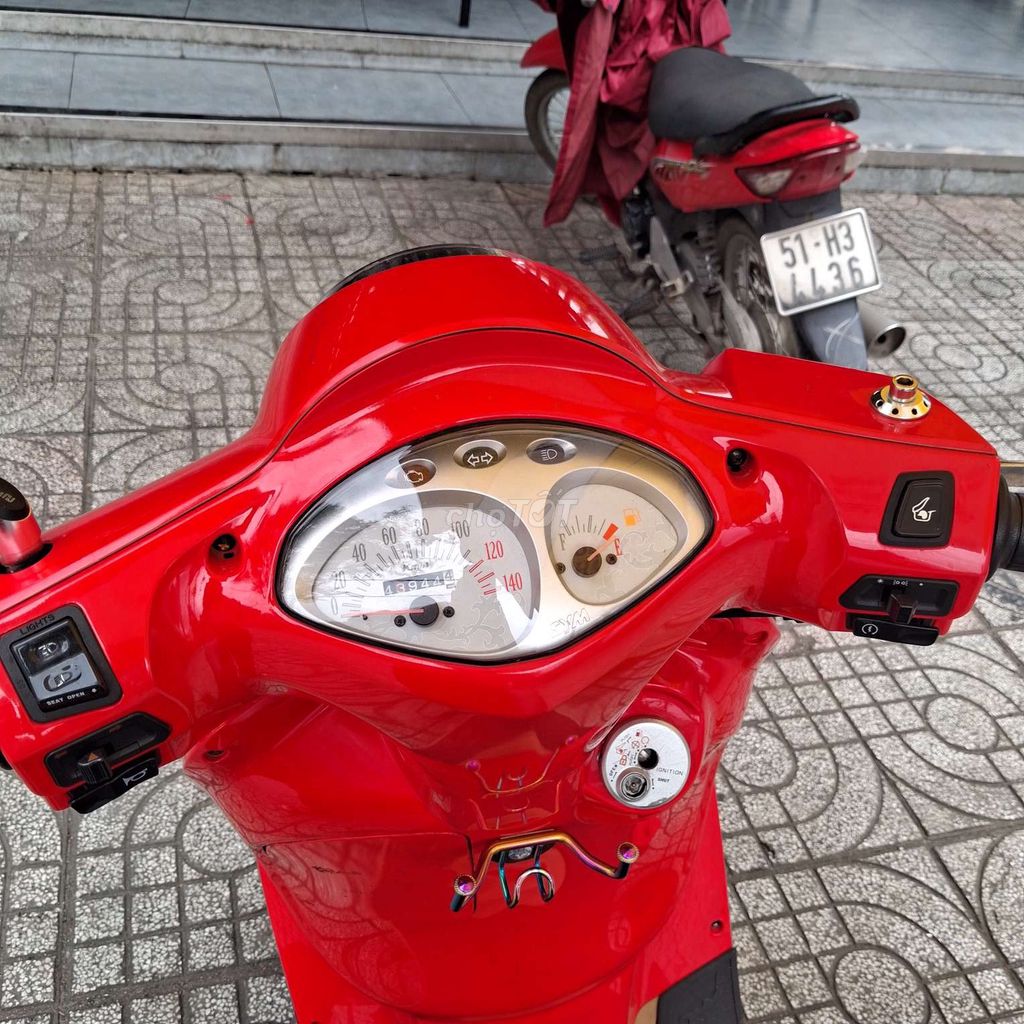 Xe đep máy êm như mới vỏ mới đèn mới đi vọt. Mua bán Xe máy tại Quận 8 Tp Hồ Chí Minh được đăng bởi phung hao hình 8