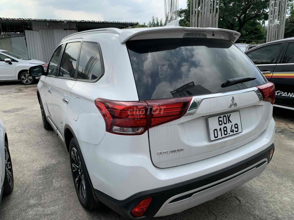 Mitsubishi Outlander 2021 2.0 CVT - 57000 km. Mua bán Ô tô tại Thành phố Thủ Đức Tp Hồ Chí Minh được đăng bởi Tú Hoàng Anh hình 3