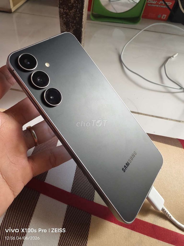 Samsung S25 FE 256GB Đen zin đẹp 99% có gl. Mua bán Điện thoại tại Quận 12 Tp Hồ Chí Minh được đăng bởi Thành Tâm  hình 1