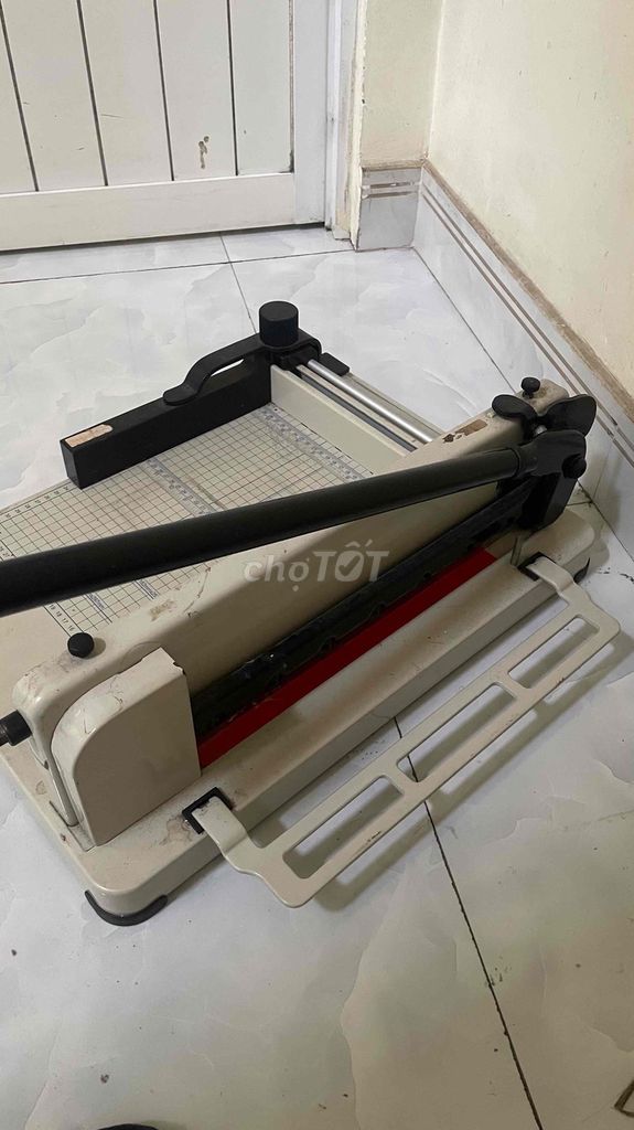 Bàn cắt giấy A3 Trắng YG858. Mua bán Đồ dùng văn phòng tại Thành phố Thuận An Bình Dương được đăng bởi Tên chưa cung cấp hình 1