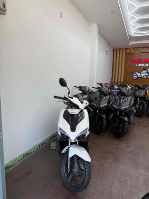 Bán Ab 2019 bản khoá chìa biển 43 màu trắng đen. Mua bán Xe máy tại Quận Sơn Trà Đà Nẵng được đăng bởi Huan Motor