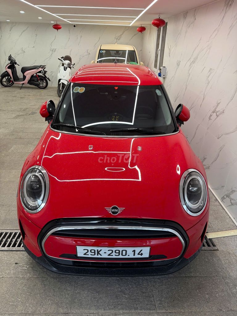Xe MINI One 2022 gia đình đi cần bán, đi ít 8700km. Mua bán Ô tô tại Quận Hoàng Mai Hà Nội được đăng bởi Nguyễn Hưng hình 1