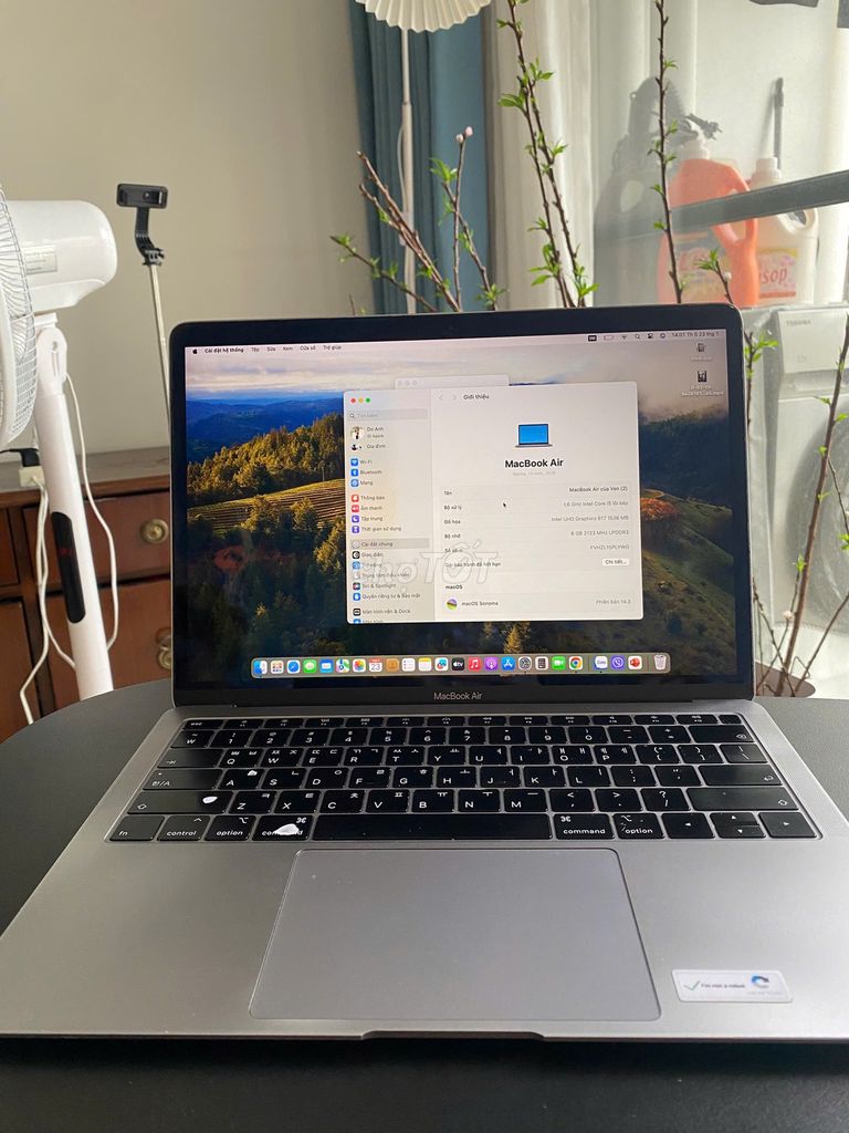 Thanh lý Macbook Air 2019 - 8GB/256GB/i5