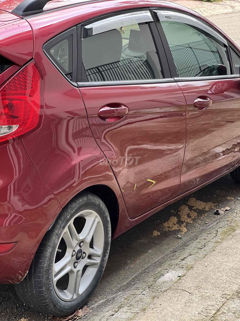 Ford Fiesta 2011 1.6 AT Hatchback. Mua bán Ô tô tại Quận 6 Tp Hồ Chí Minh được đăng bởi Trịnh Hán cường hình 5