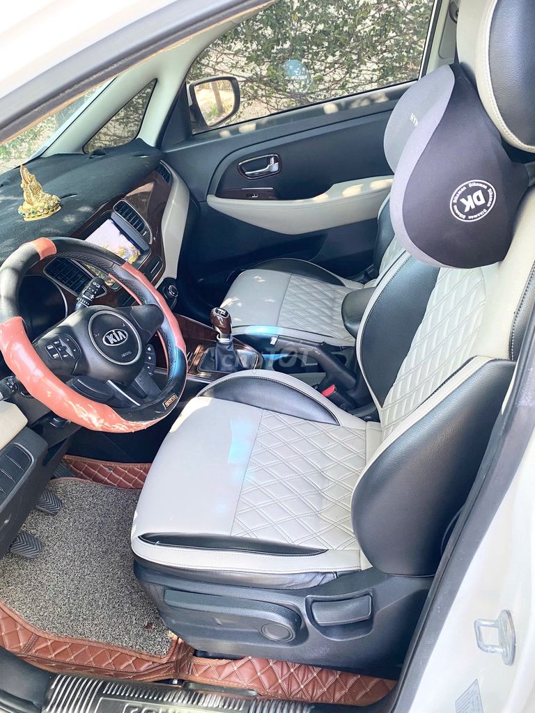 Cần bán xe Kia Rondo 2016  - MT - Trắng. Mua bán Ô tô tại Quận Cẩm Lệ Đà Nẵng được đăng bởi Tiến hình 7