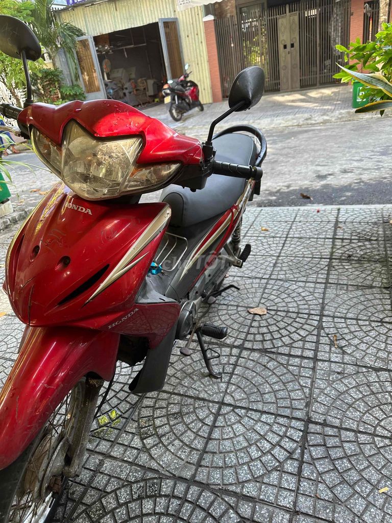 có chiếc xe wawes cần bán. Mua bán Xe máy tại Quận Sơn Trà Đà Nẵng được đăng bởi minh quý hình 2