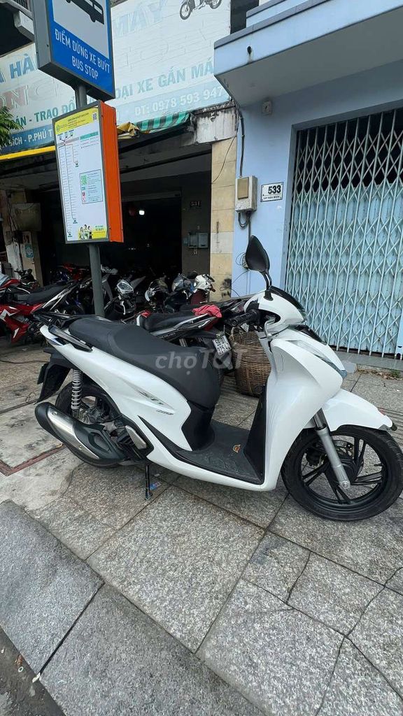Honda SH 160 2024 Белый Б/у