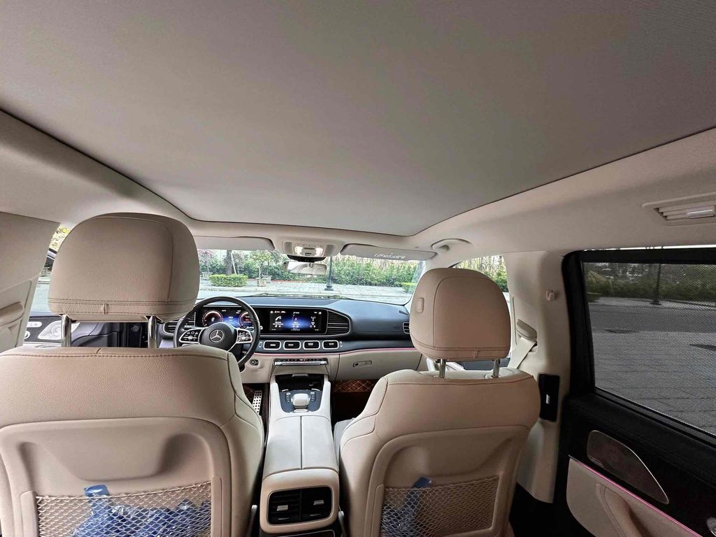 Mercedes Benz GLC Class 2022 - 14537 km. Mua bán Ô tô tại Huyện Hoài Đức Hà Nội được đăng bởi Hoàng Minh Hiếu hình 8