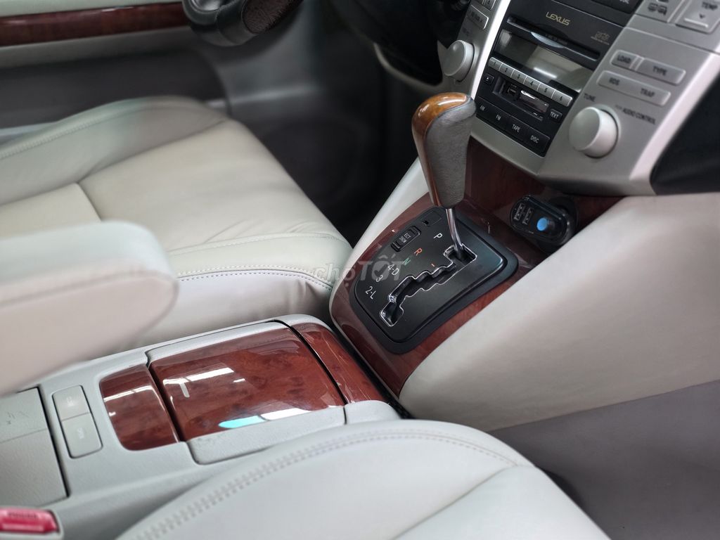 Lexus RX330 đăng ký lần đầu 2007 - 215000 km. Mua bán Ô tô tại Quận 12 Tp Hồ Chí Minh được đăng bởi Quốc Việt hình 12