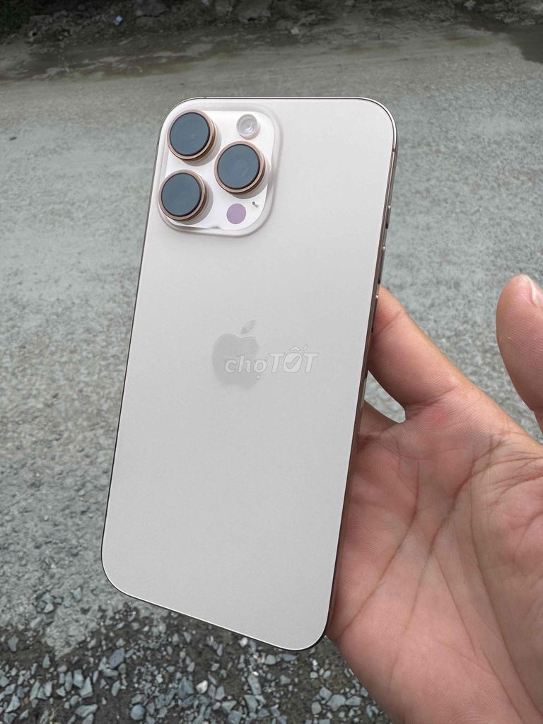 Apple iPhone 16 Pro Max 256GB Vàng zin óc pin 92.. Mua bán Điện thoại tại Quận Ninh Kiều Cần Thơ được đăng bởi Khải mobile hình 1