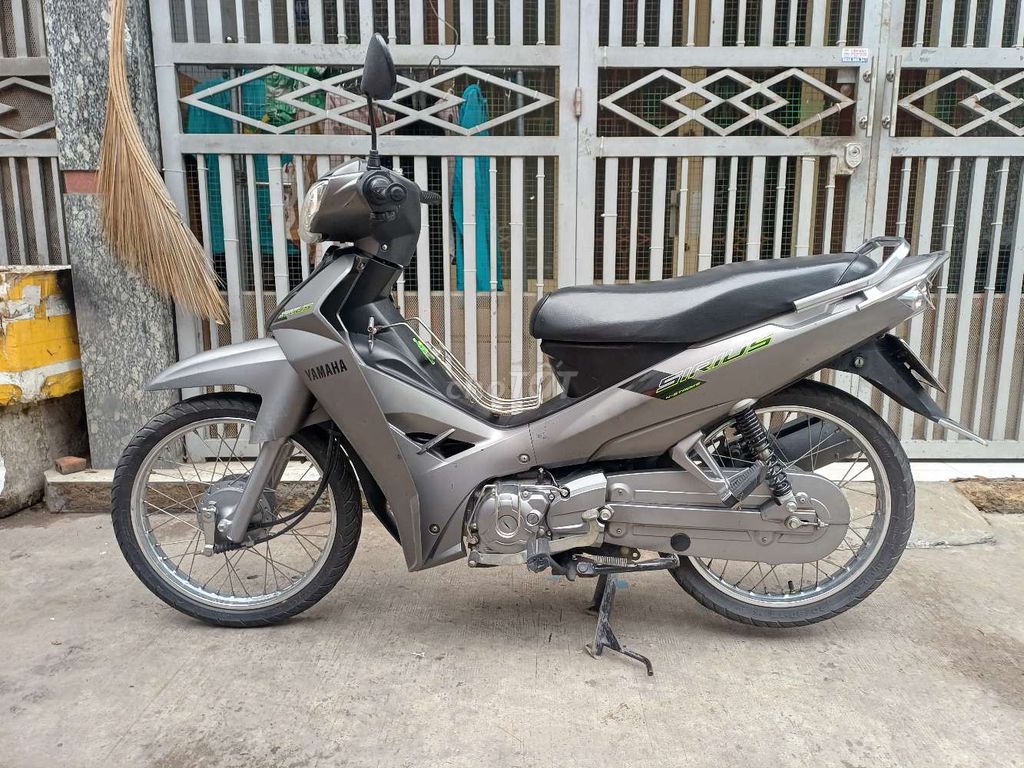 Yamaha Sirius 2024 Серый