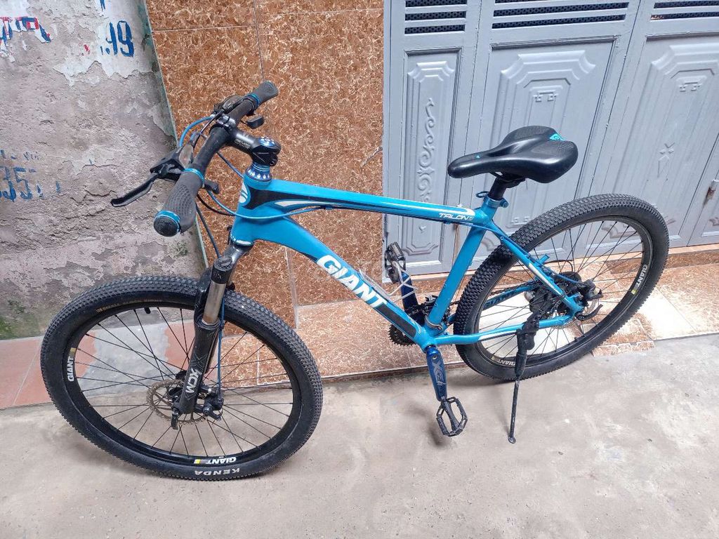 Lô 5 MTB chiếc GIANT hàng bãi. Mua bán Xe đạp tại Quận Ba Đình Hà Nội được đăng bởi van giang hình 4