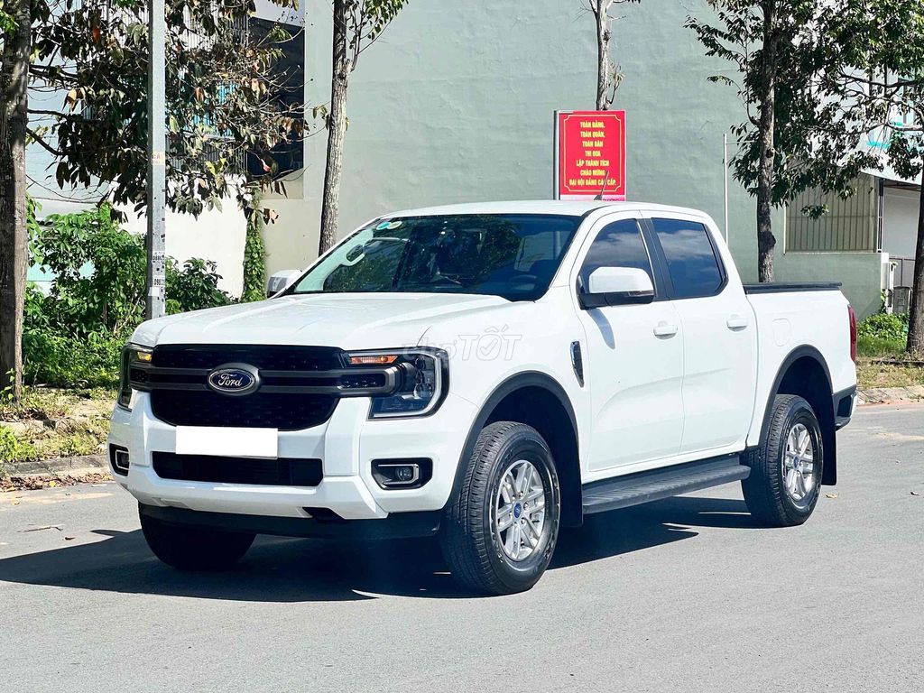 Ford Ranger XLS 1 Cầu 2024 48.000 km Trắng Hãng. Mua bán Ô tô tại Quận Ninh Kiều Cần Thơ được đăng bởi Xe Hơi Cần Thơ hình 3