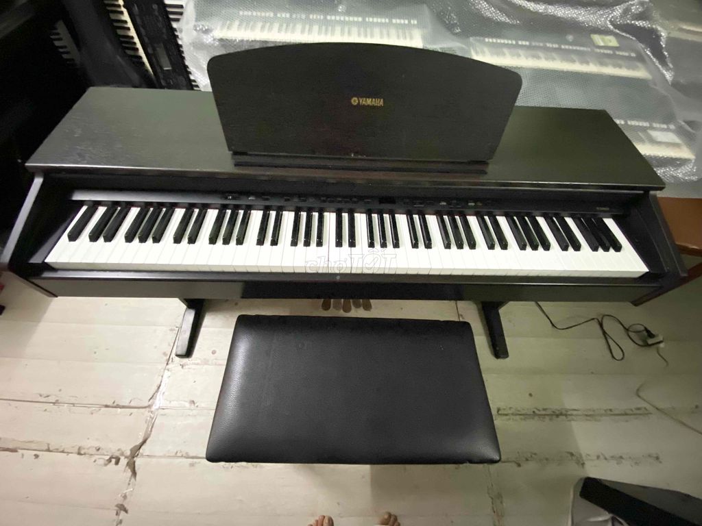 piano yamaha YDP 121