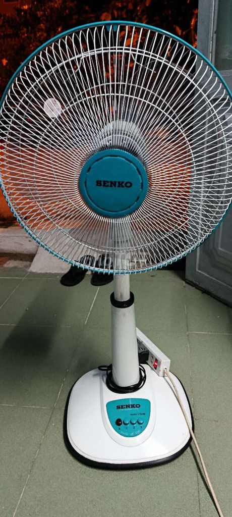 Quạt đứng Senko Trắng, Xanh nhựa. Mua bán Quạt tại Huyện Nhà Bè Tp Hồ Chí Minh được đăng bởi máy khoan pin châu kiên hình 1