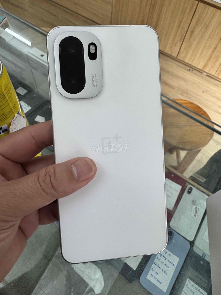 OnePlus Ace 6 256GB Trắng 98% 12/256. Mua bán Điện thoại tại Quận Đống Đa Hà Nội được đăng bởi Lê Khuyến hình 1