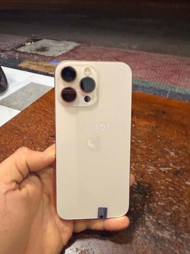 Apple iPhone 16 Pro Max 256GB Vàng Mỹ 99%. Mua bán Điện thoại tại Thành phố Trà Vinh Trà Vinh được đăng bởi Cầm đồ Thành Ngân hình 1