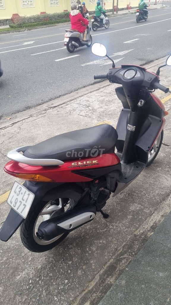 Honda Click màu Đỏ. Mua bán Xe máy tại Quận Hải Châu Đà Nẵng được đăng bởi Dức long hình 6