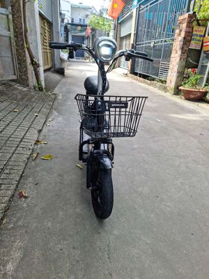 Cần bán chiếc xe điện bình ắc quy Chạy khỏe. Mua bán Xe điện tại Thành phố Biên Hòa Đồng Nai được đăng bởi anh chị Em thiện chí gọi điện không tiếp tin nhắn thông cảm