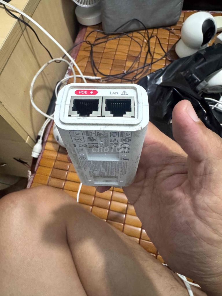 Bộ chuyển đổi PoE Trắng Cấp nguồn, truyền dữ liệu. Mua bán Phụ kiện (Màn hình, Chuột...) tại Quận Thanh Xuân Hà Nội được đăng bởi Hưng hình 1