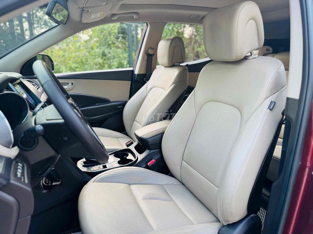 Hyundai SantaFe Premium 2.2D 4x4 sản xuất 2018. Mua bán Ô tô tại Quận Hà Đông Hà Nội được đăng bởi A Huan  hình 15