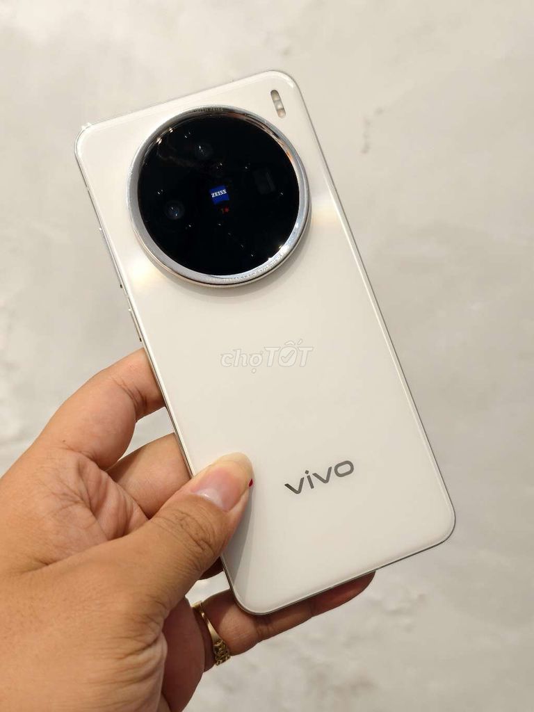 Vivo X200 Trắng 12/256GB. Mua bán Điện thoại tại Quận Hoàng Mai Hà Nội được đăng bởi Nguyễn Ngọc Huy hình 1