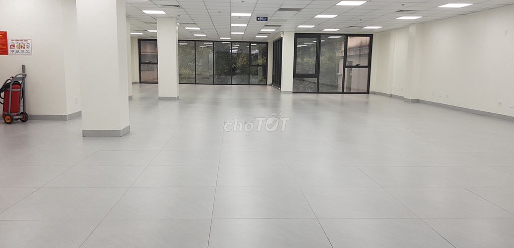 Cho thuê sàn VP Vũ Thạnh- Hào Nam, 230 m2, giá 35 triệu cực đẹp