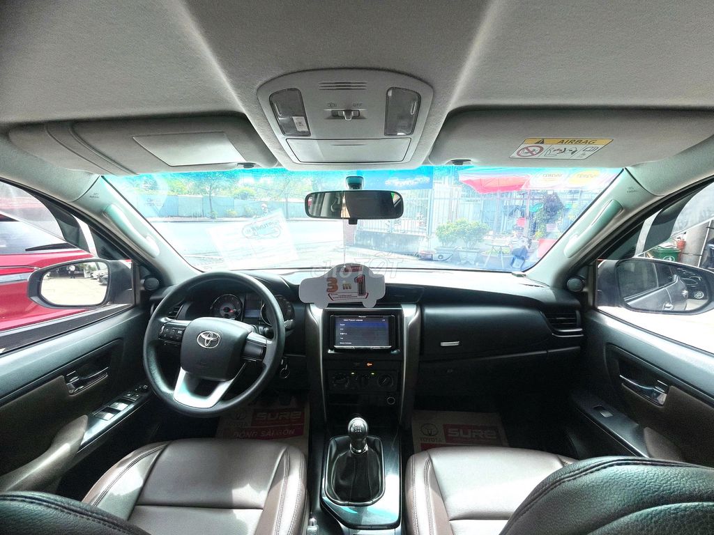 Toyota Fortuner 2018 2.4G 4x2 MT - 94286 km. Mua bán Ô tô tại Thành phố Buôn Ma Thuột Đắk Lắk được đăng bởi Vũ Phong Toyota Sure Xe Cũ Chính Hãng hình 7