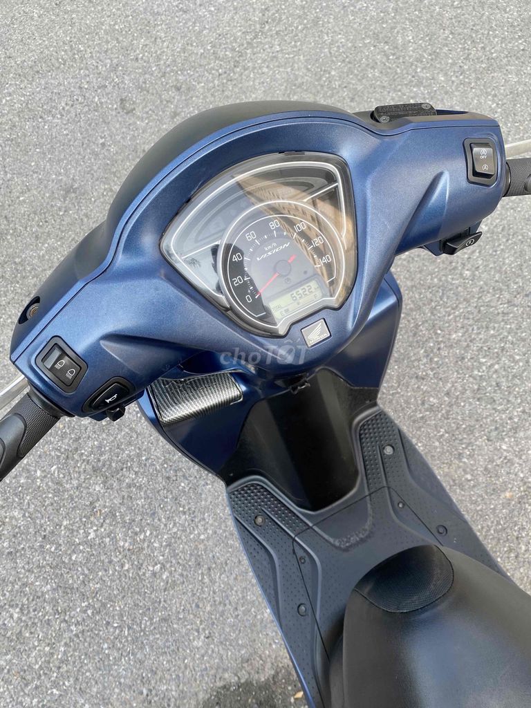 Honda Vision xanh nhám 2021!! chạy lướt 1 chủ. Mua bán Xe máy tại Quận Hoàng Mai Hà Nội được đăng bởi Xe Máy Quân Oanh  hình 2