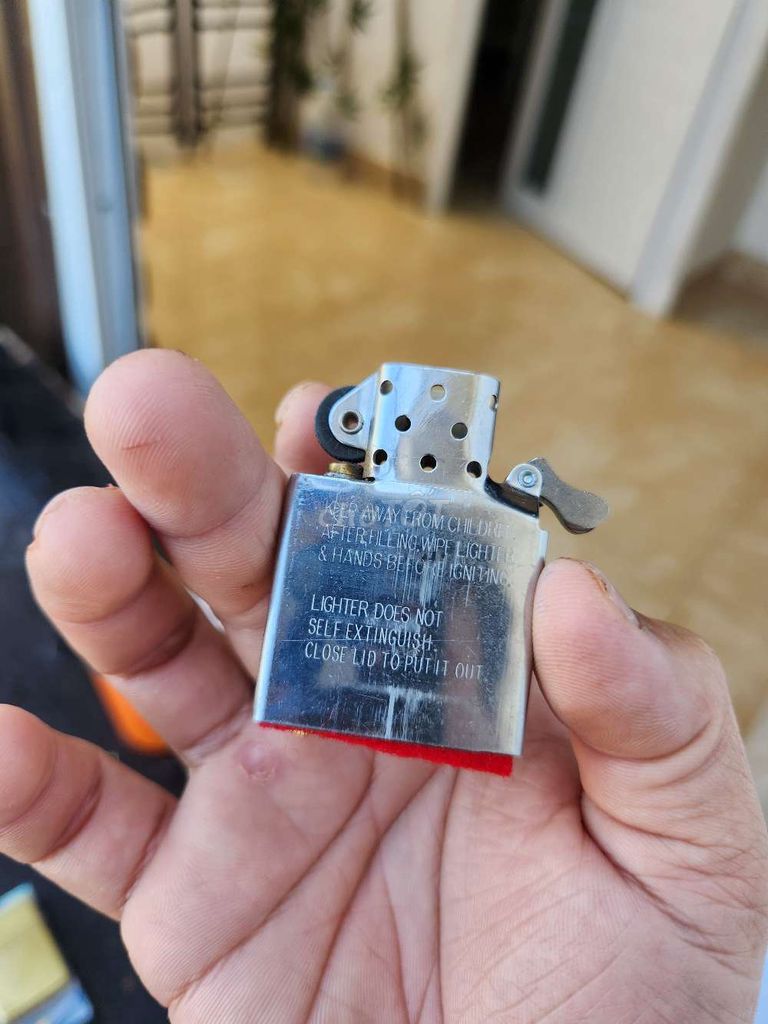 Ruột bật lửa Zippo rep 35 Bạc. Mua bán Đồ sưu tầm, đồ cổ tại Thành phố Đà Lạt Lâm Đồng được đăng bởi Ngoc Le hình 1